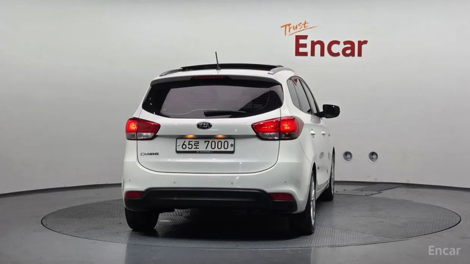 Kia Carens