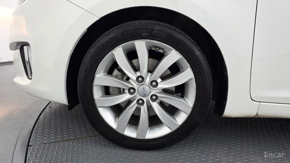 Kia Carens
