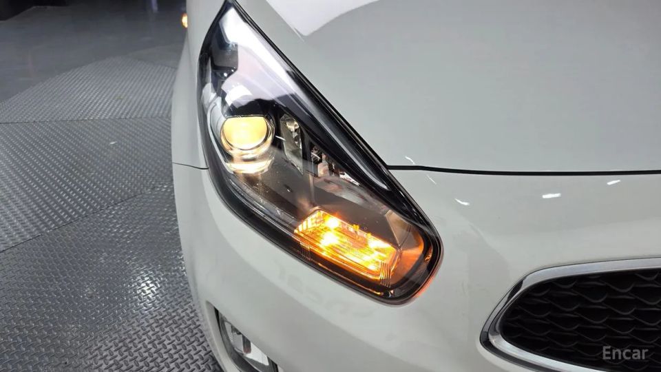 Kia Carens