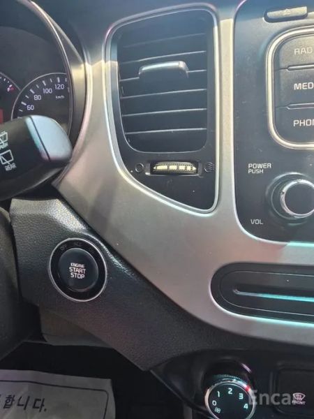 Kia Carens