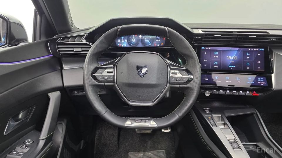 Peugeot 408