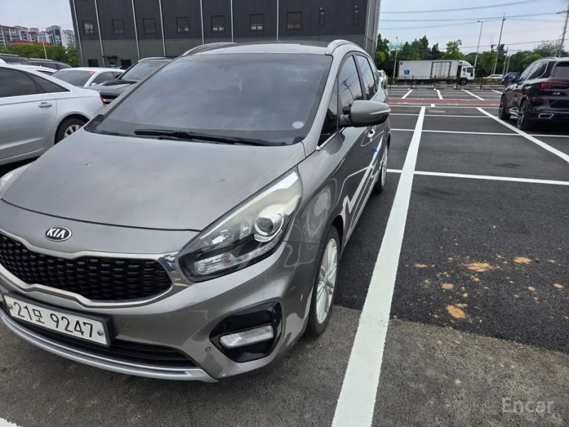 Kia Carens