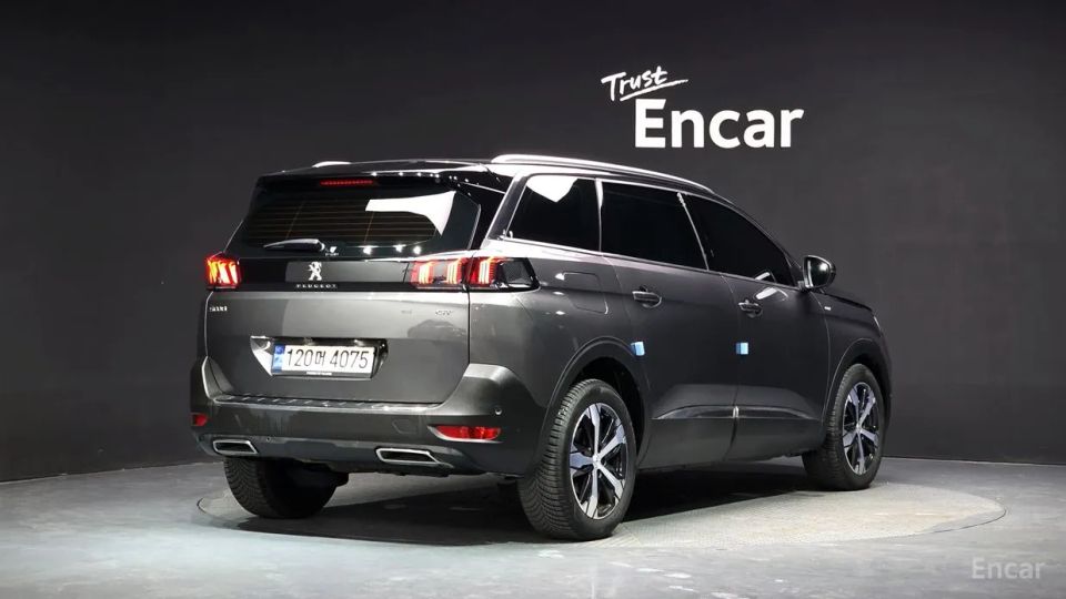 Peugeot 5008