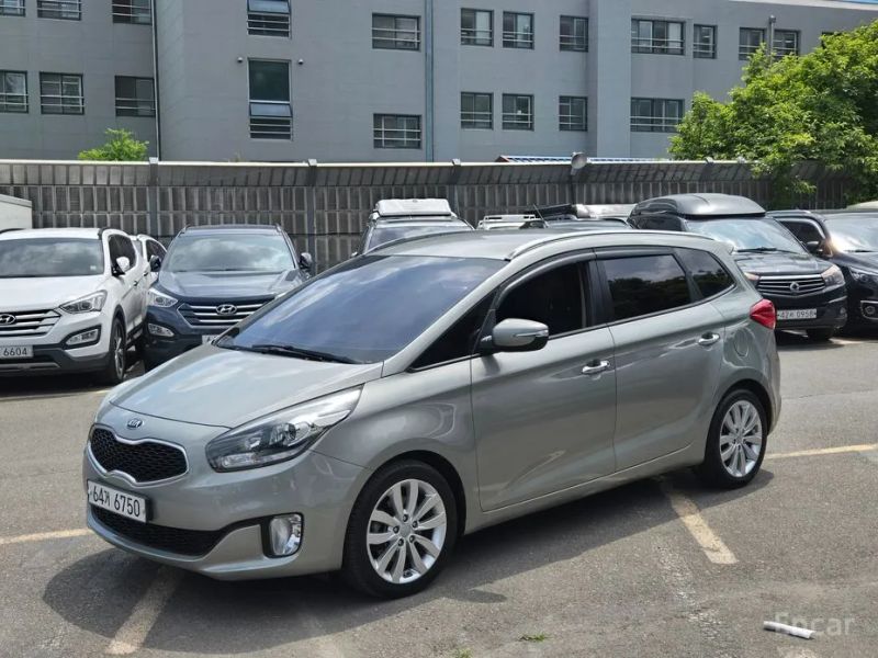 Kia Carens