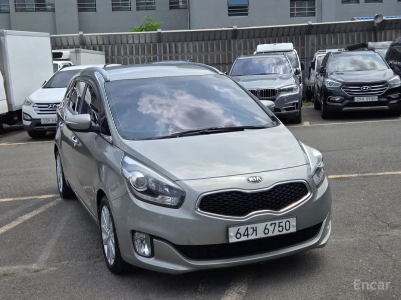 Kia Carens