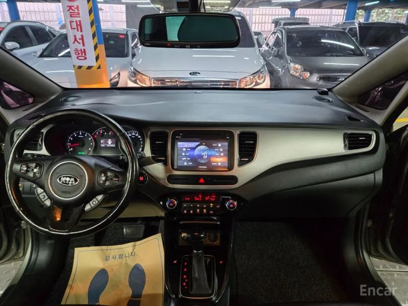 Kia Carens