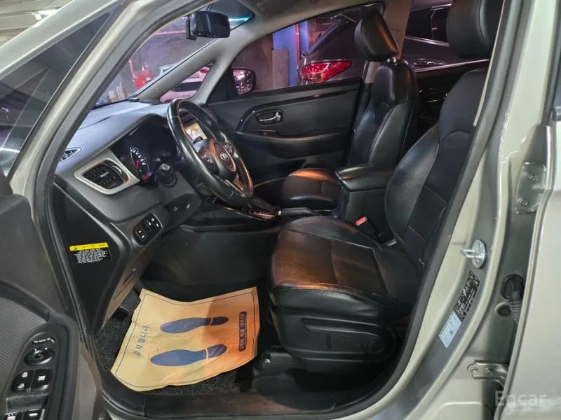 Kia Carens
