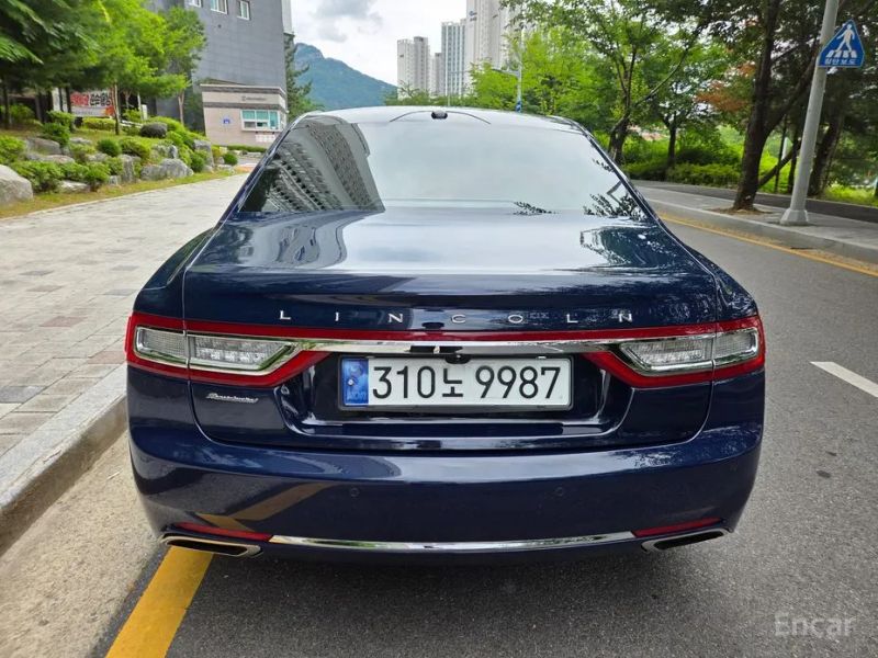 Lincoln Continental