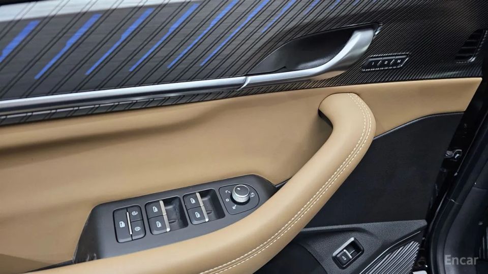Renault-KoreaSamsung Grand Koleos