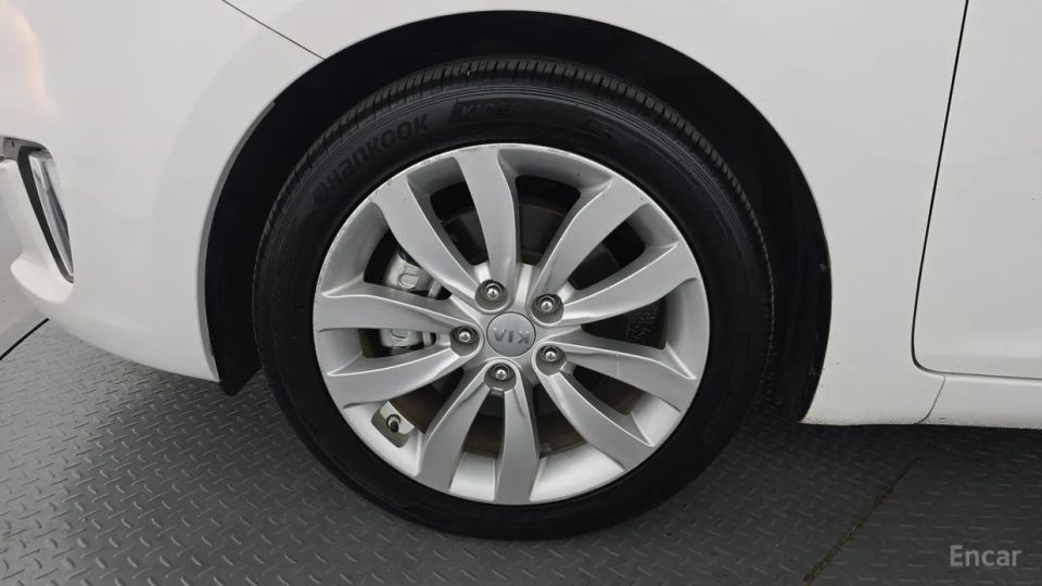 Kia Carens