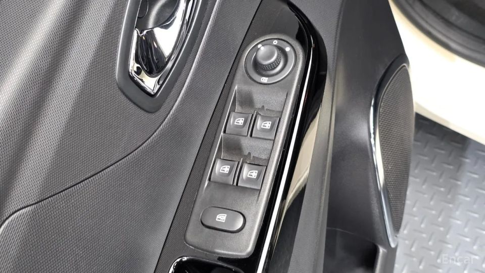 Renault-KoreaSamsung QM3