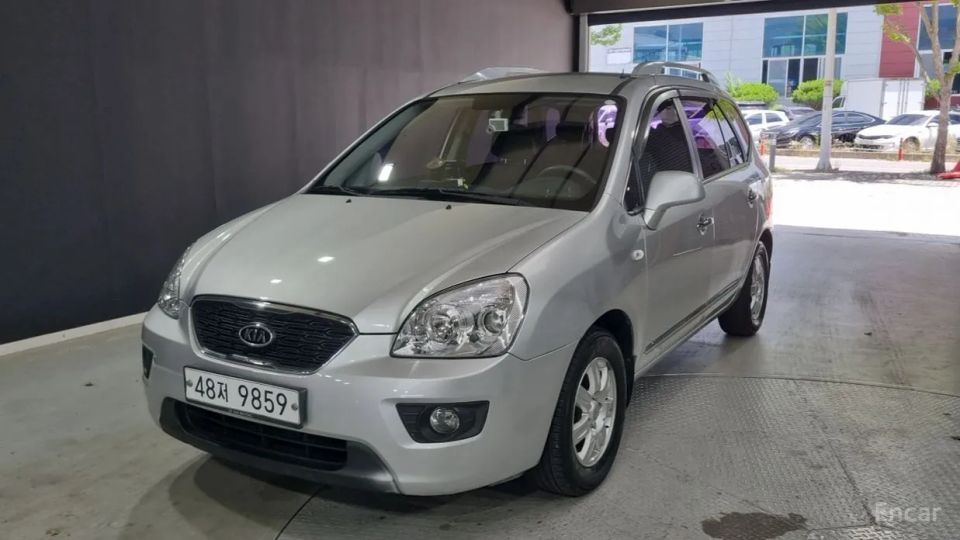 Kia Carens