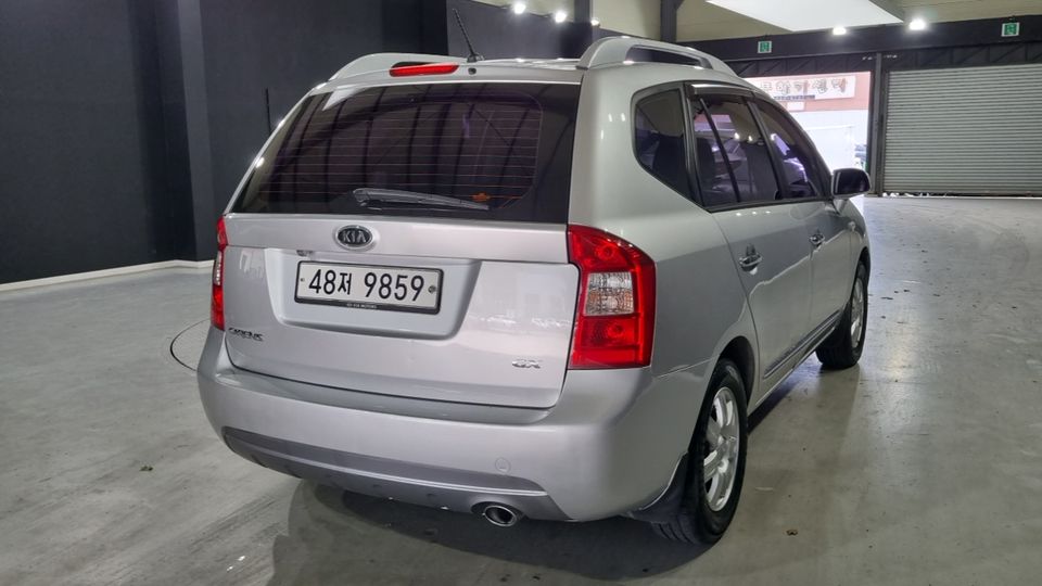 Kia Carens