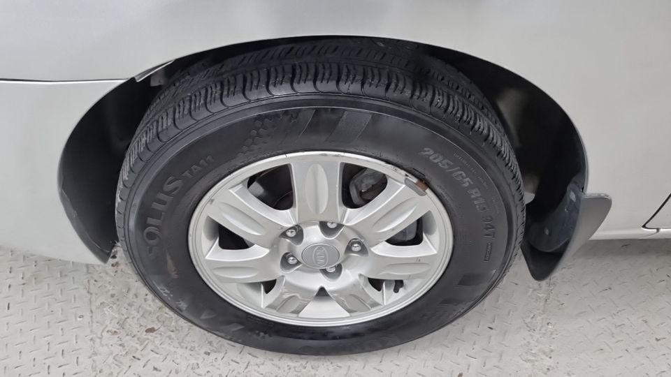 Kia Carens