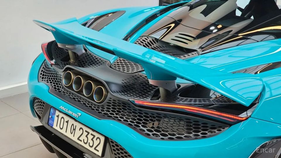 Mclaren 765LT