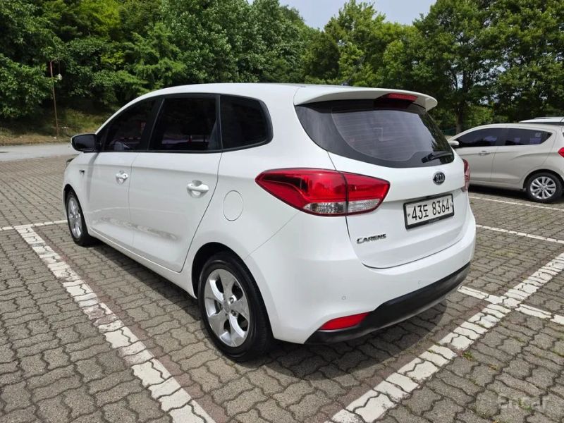 Kia Carens