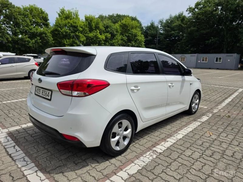 Kia Carens