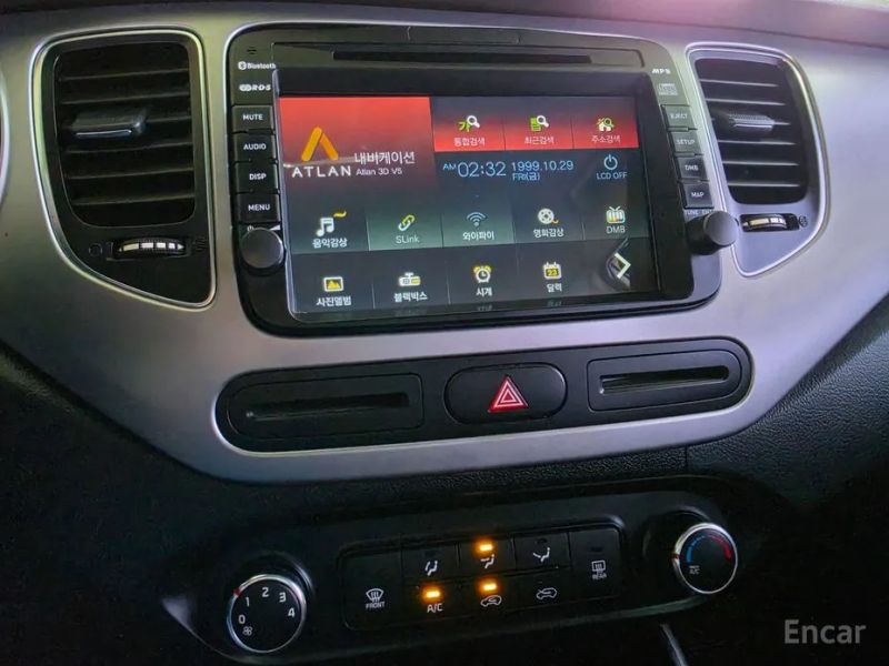 Kia Carens