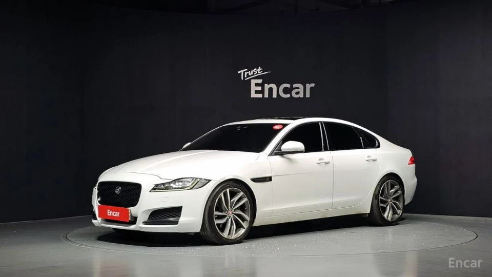 Jaguar xf
