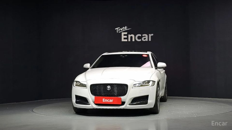 Jaguar xf