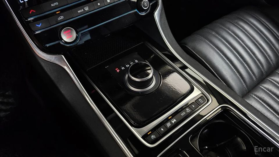 Jaguar xf