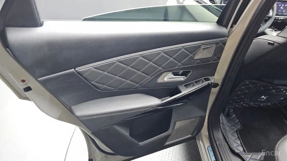 Citroen-DS DS7