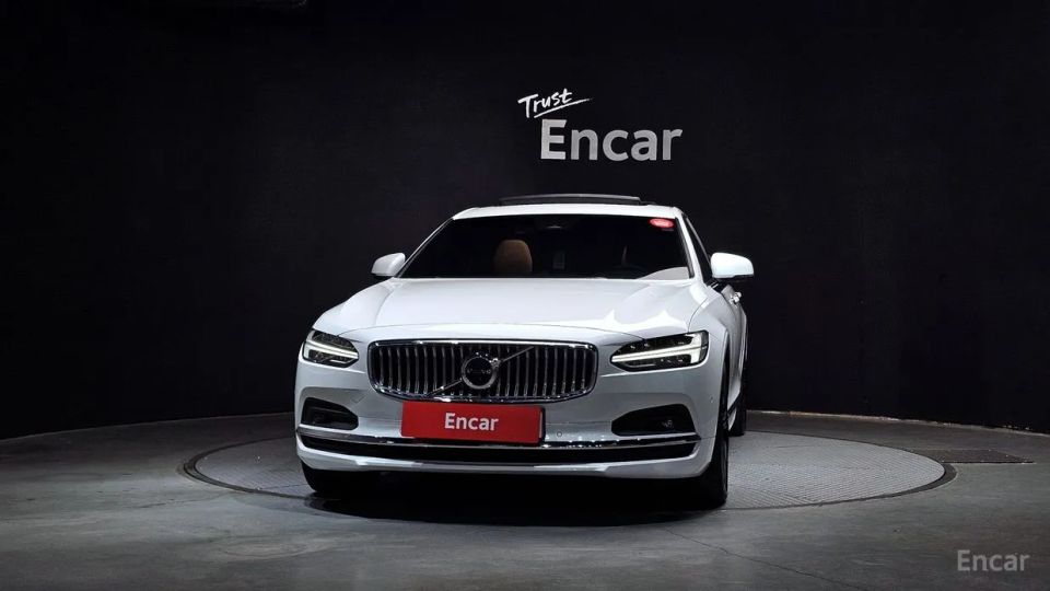 Volvo S90