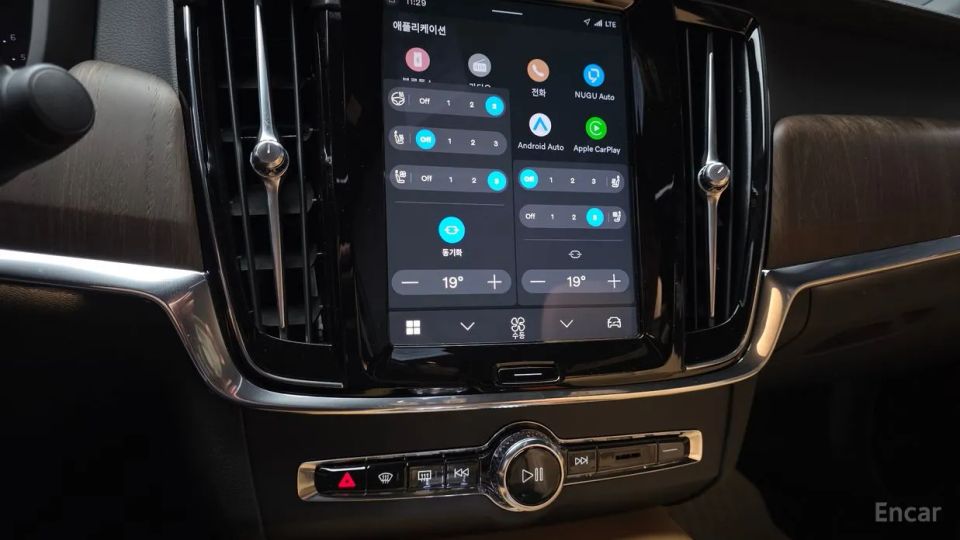 Volvo S90