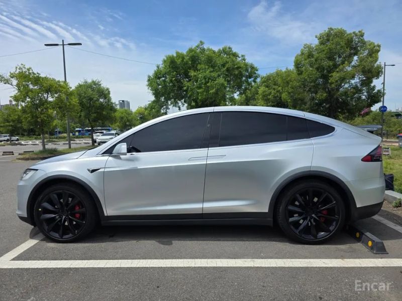 Tesla model-x