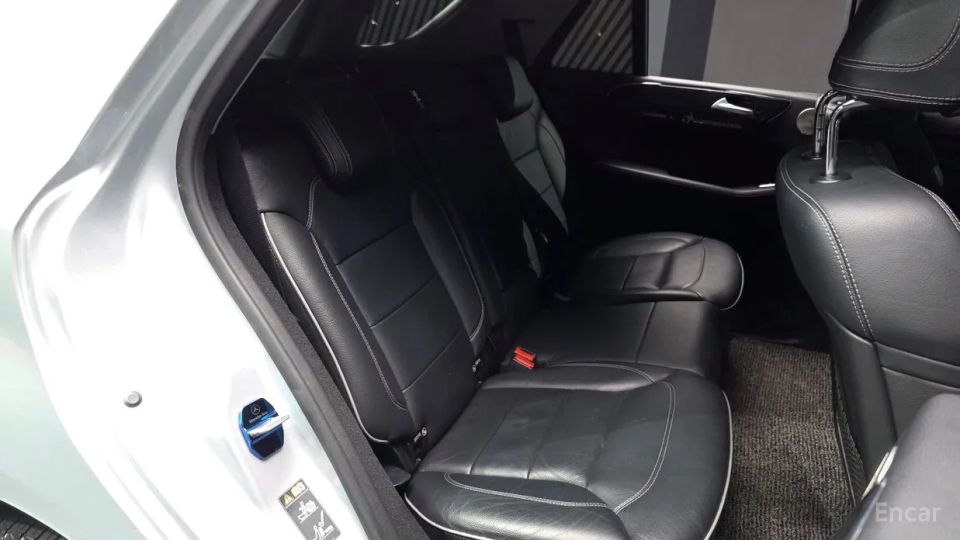Mercedes-Benz M-class