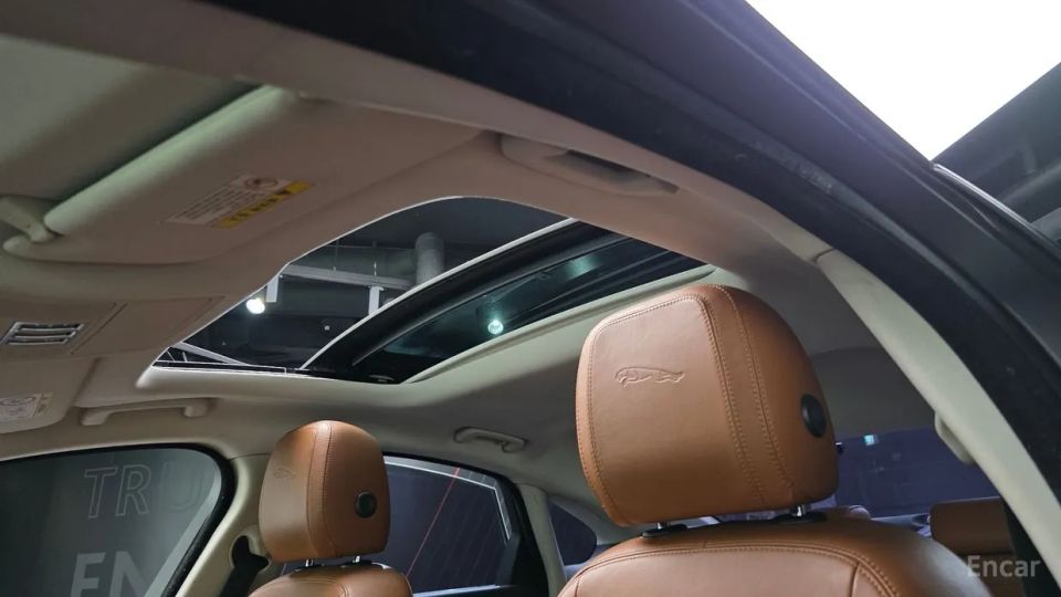 Jaguar xf