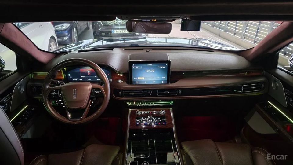 Lincoln Aviator
