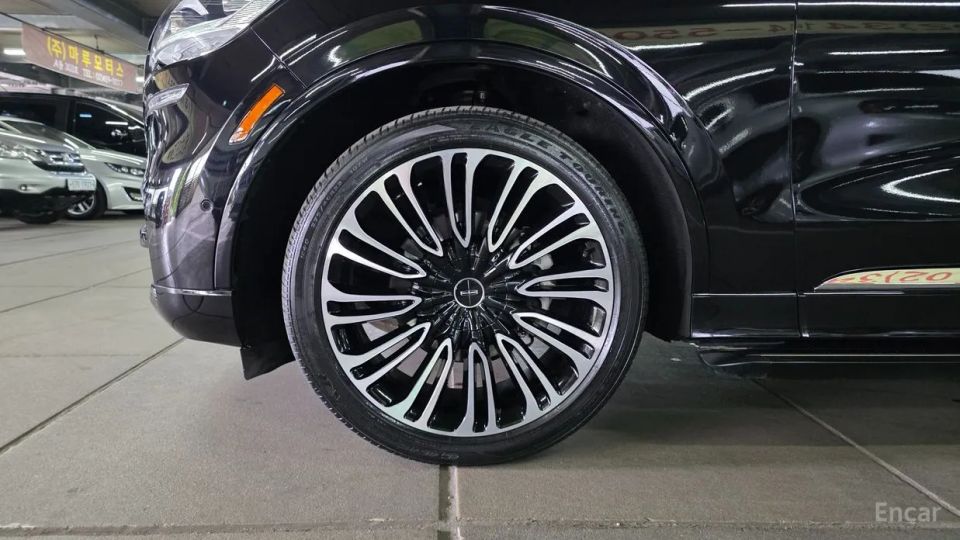 Lincoln Aviator