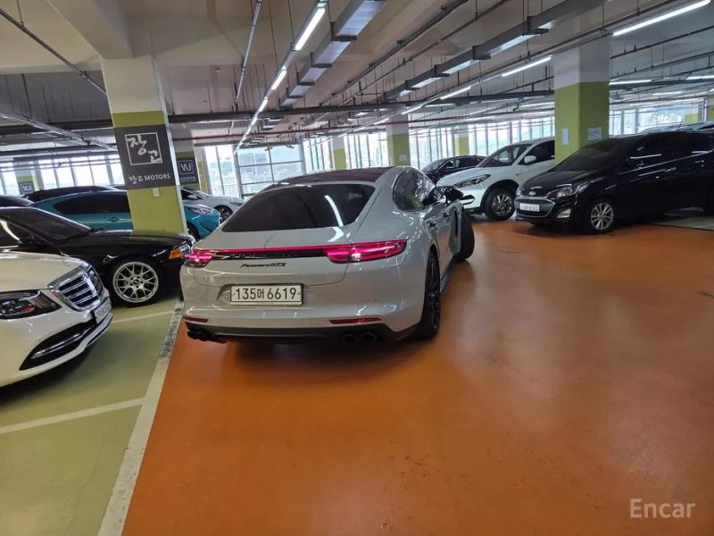 Porsche Panamera
