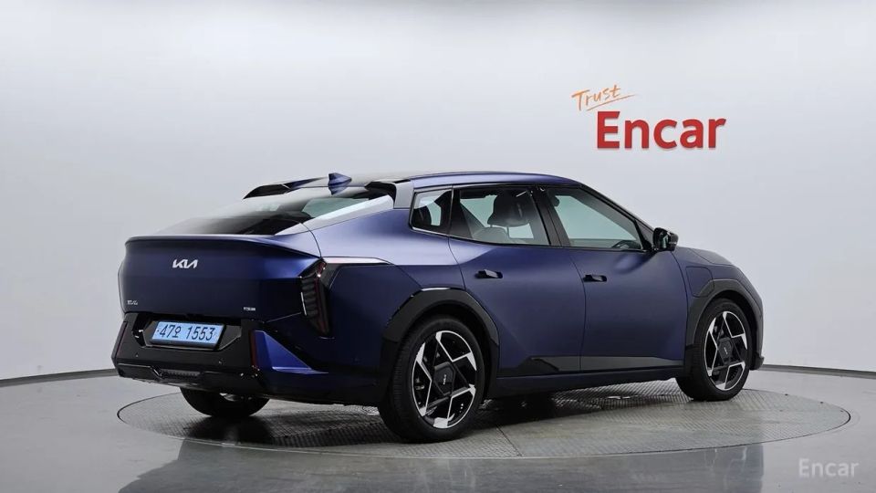 Kia EV4