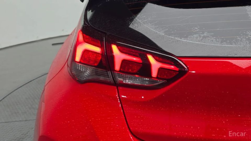 Hyundai Veloster