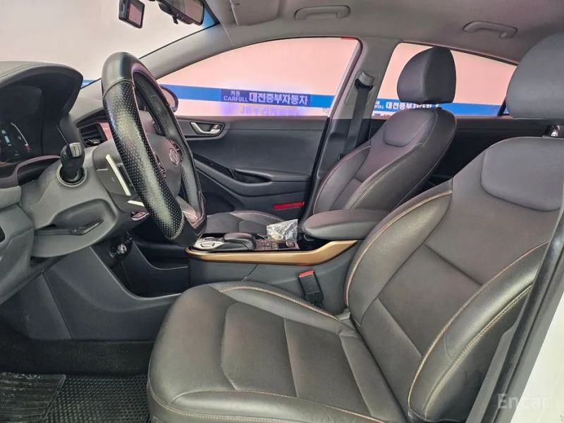 Hyundai Ioniq