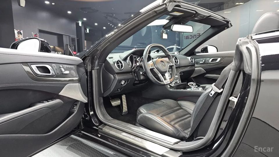 Mercedes-Benz SL-Class