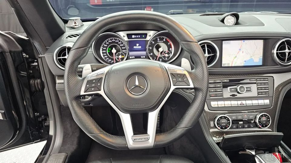 Mercedes-Benz SL-Class