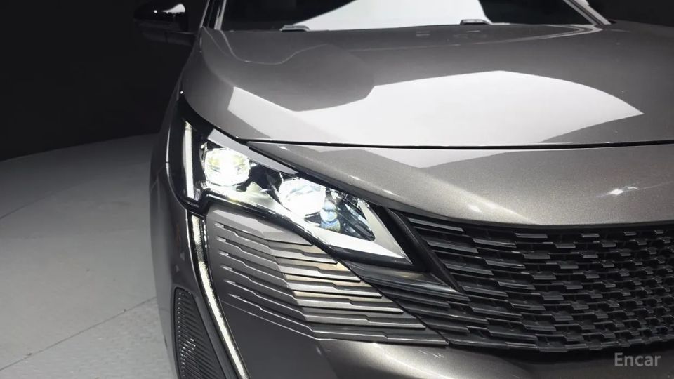 Peugeot 5008