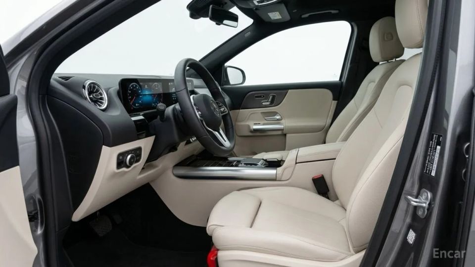 Mercedes-Benz EQA