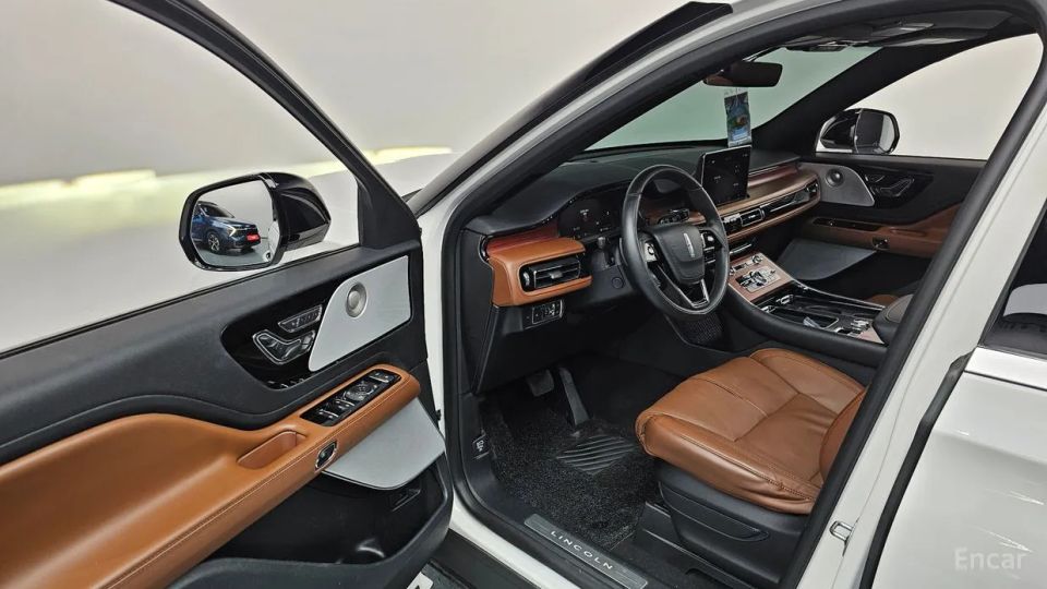 Lincoln Aviator