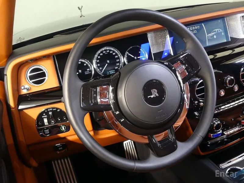Rolls-Royce Phantom