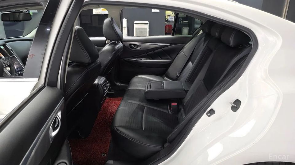 Infiniti Q50