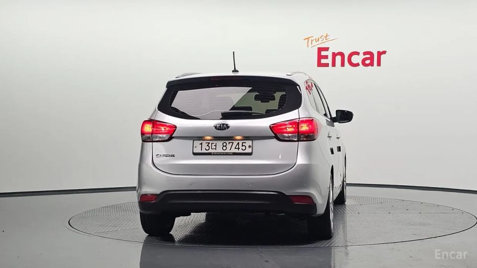Kia Carens