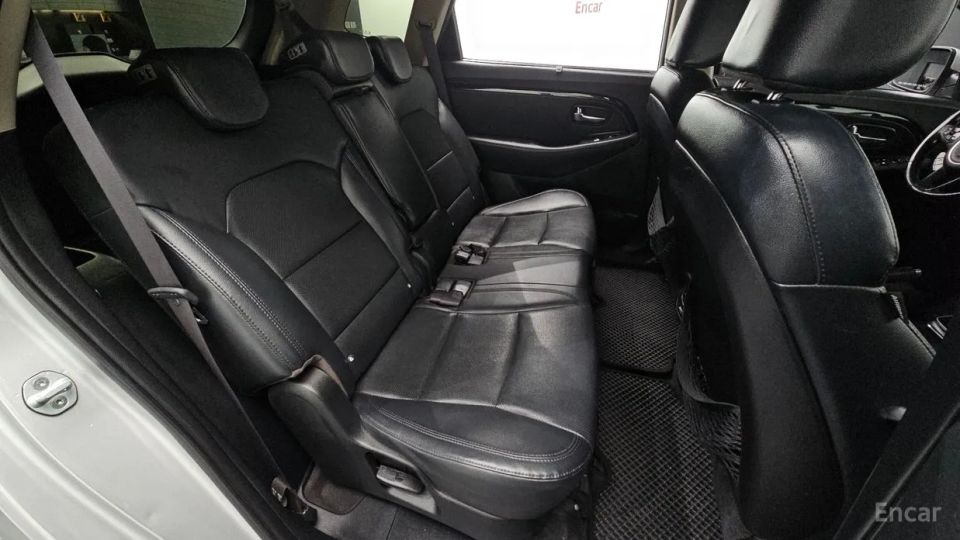 Kia Carens