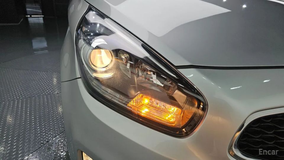 Kia Carens
