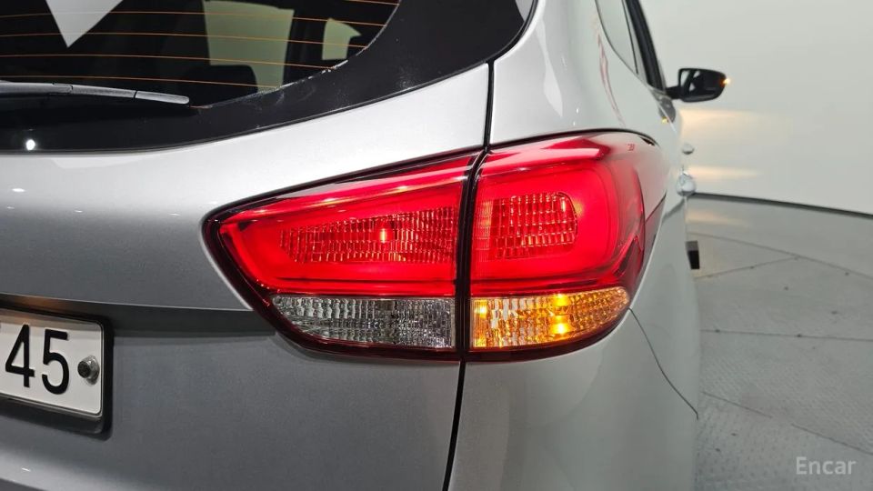 Kia Carens