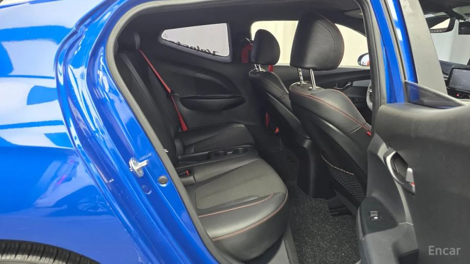 Hyundai Veloster