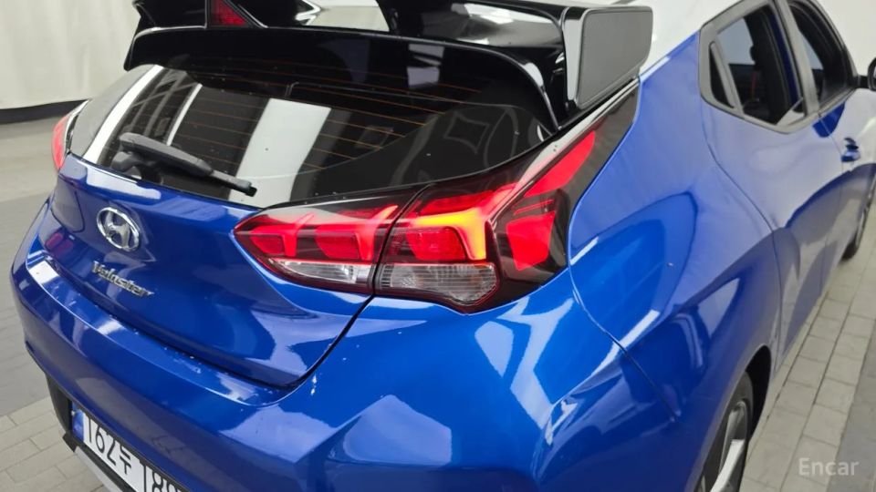 Hyundai Veloster
